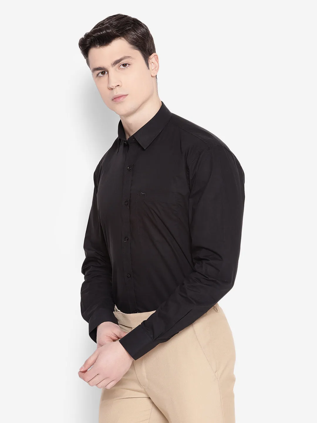 JUMP USA Men Black Solid Cotton Formal Shirts