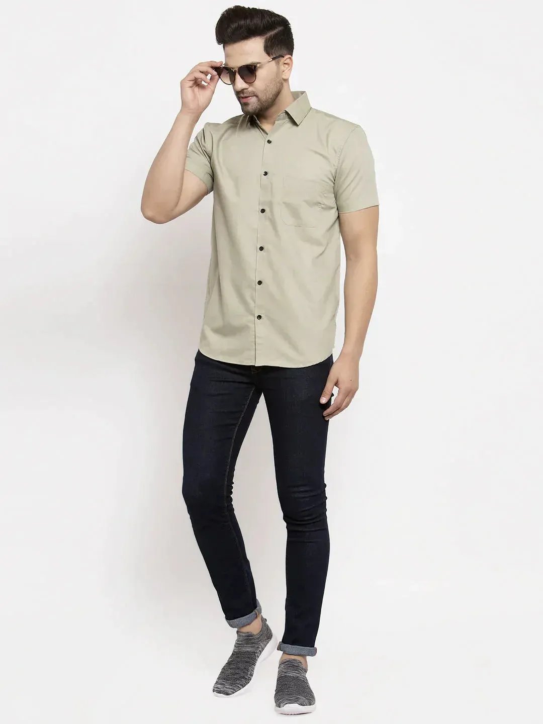 Men's Green Cotton Half Sleeves Solid Formal Shirts - Taantav