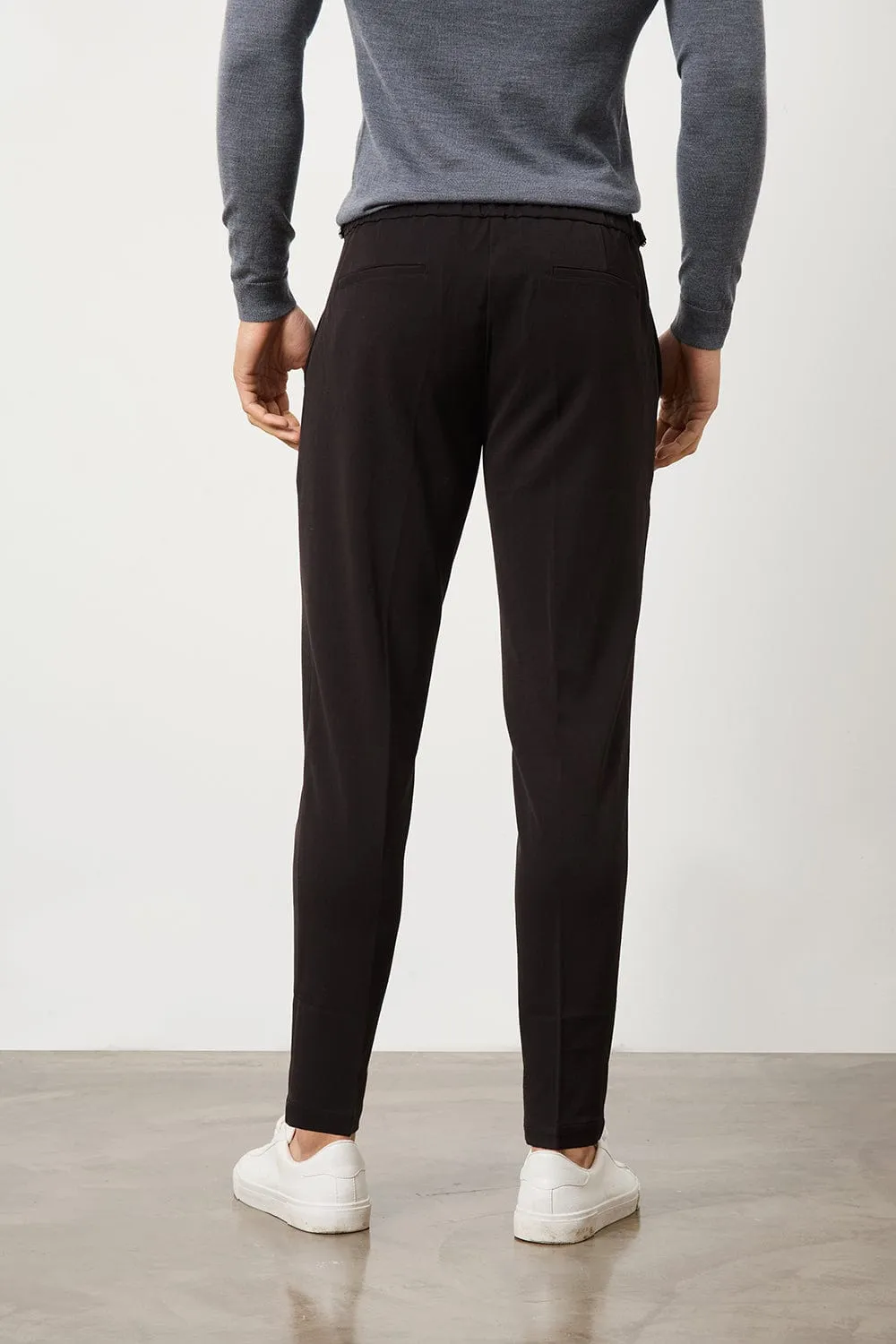 Pleat Side Adjuster Trousers in Black