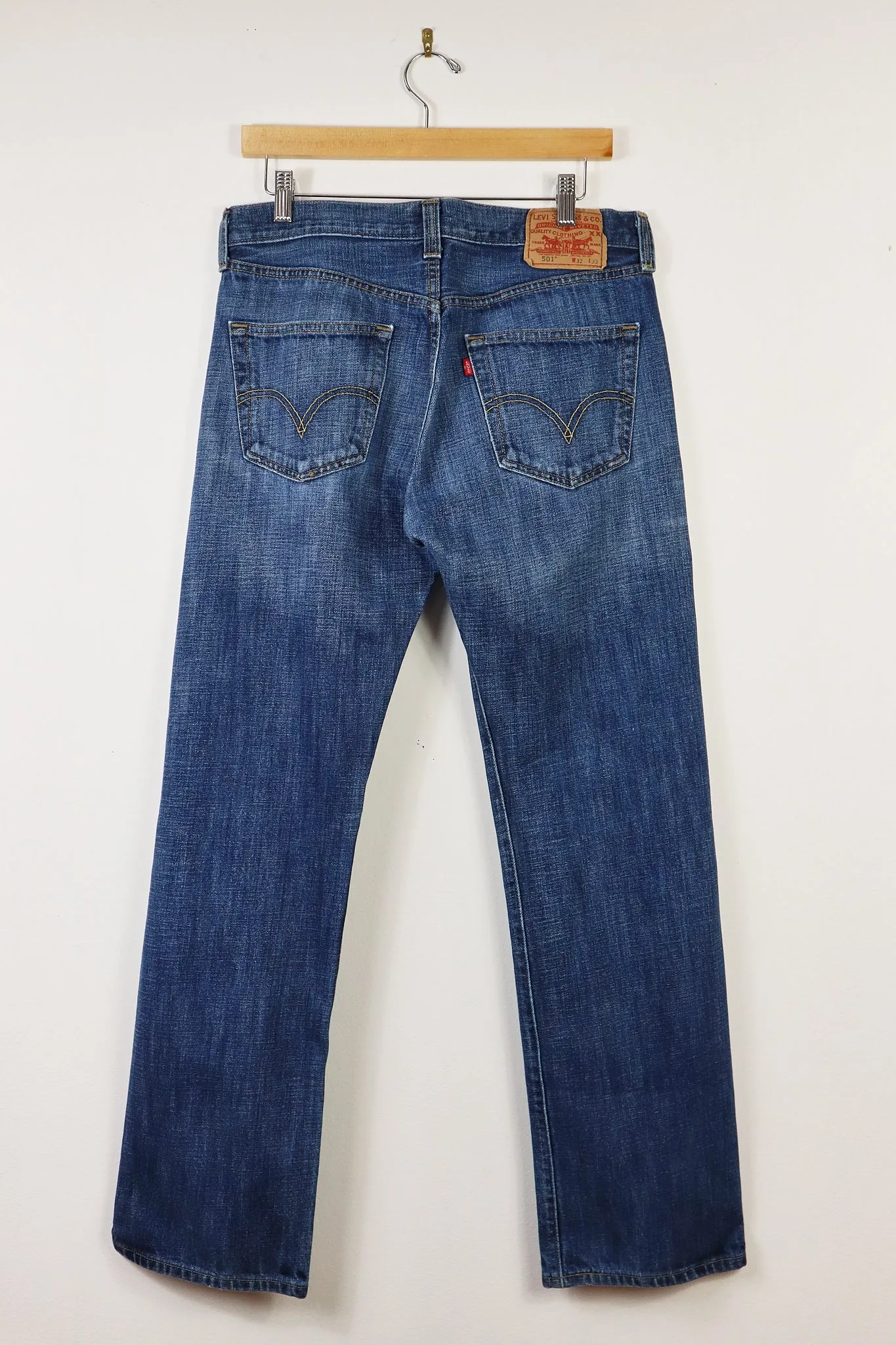 Vintage 501 Levi's Button-Fly Jeans (32x30.5)