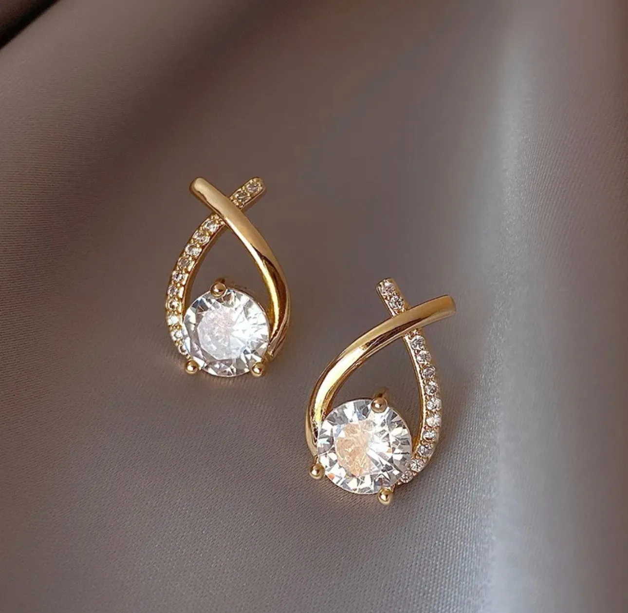 ZARA GOLD - 18K Gold Plated Zircon Earrings