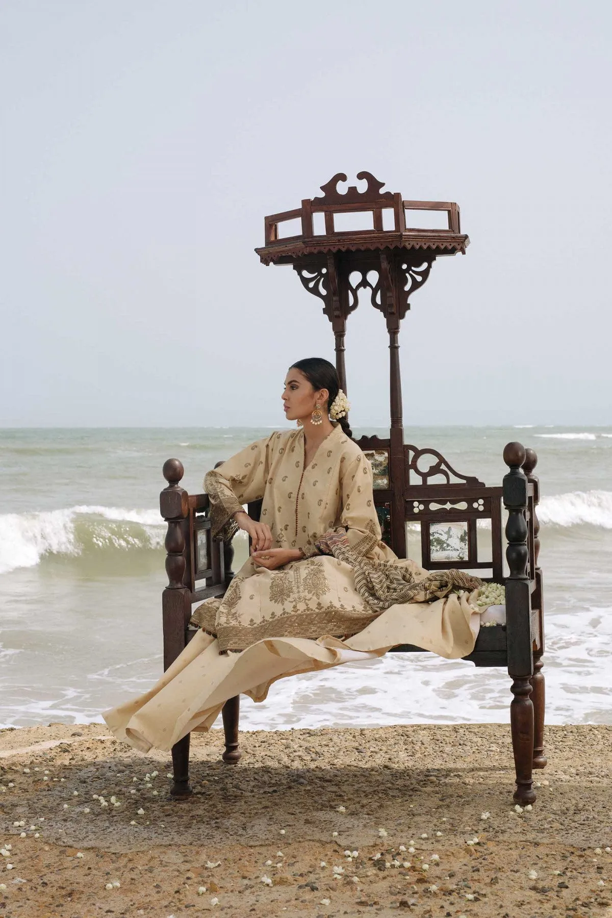 Zara Shahjahan Luxury Lawn Collection 2019 – Shams-D7